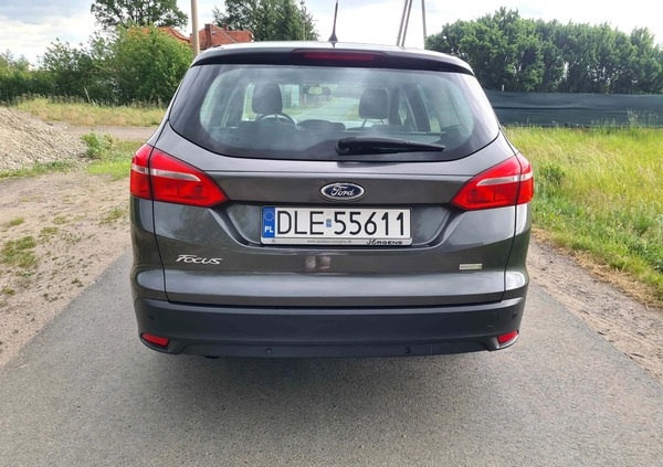 Ford Focus cena 32900 przebieg: 102000, rok produkcji 2015 z Sztum małe 211